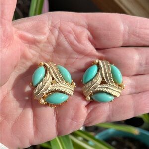 Vtg Rousseau Clip On Earrings Faux Turquoise Marquis Stones/Leaf Design MCM